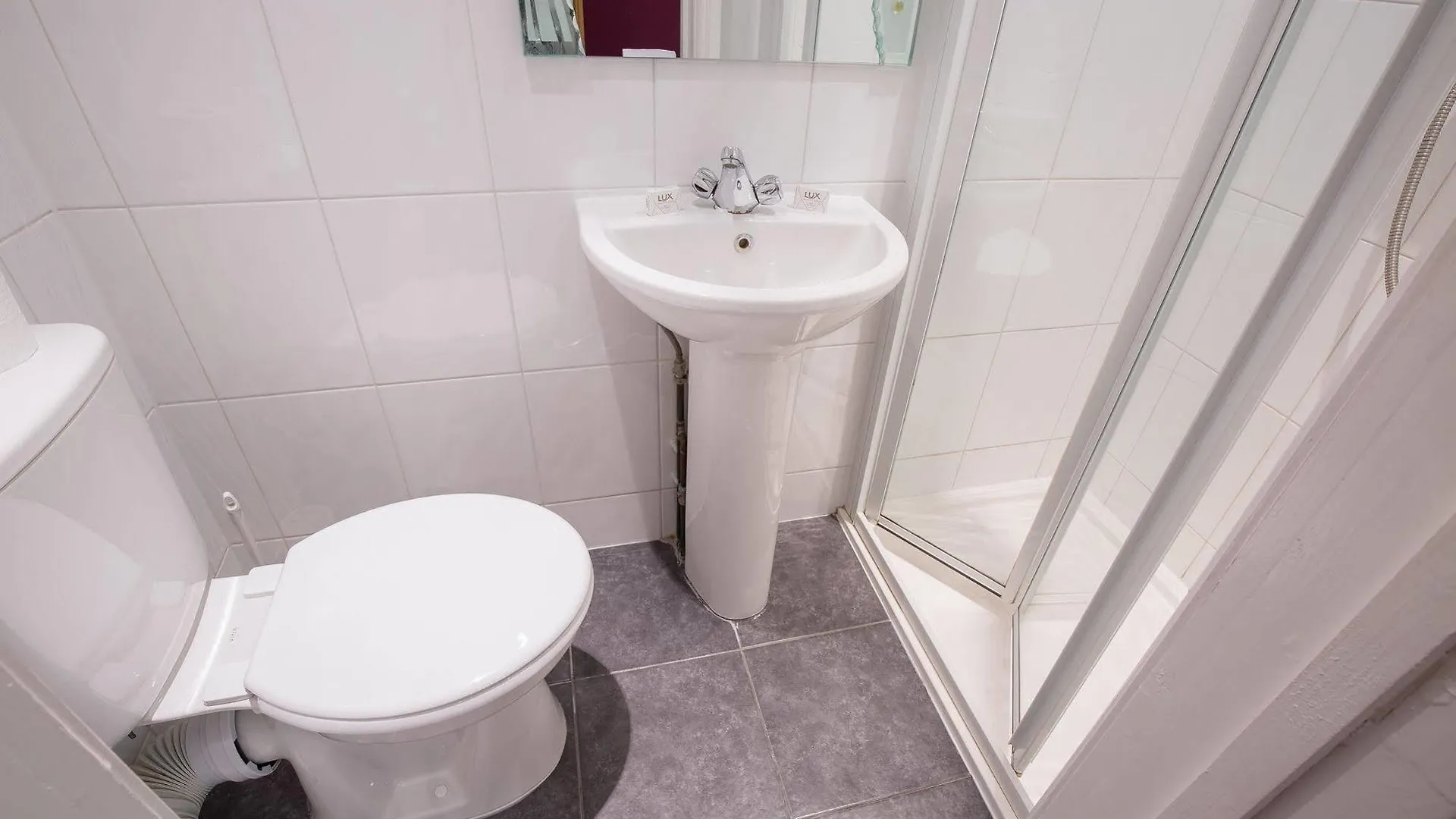 אילפורד Citybest Hotel